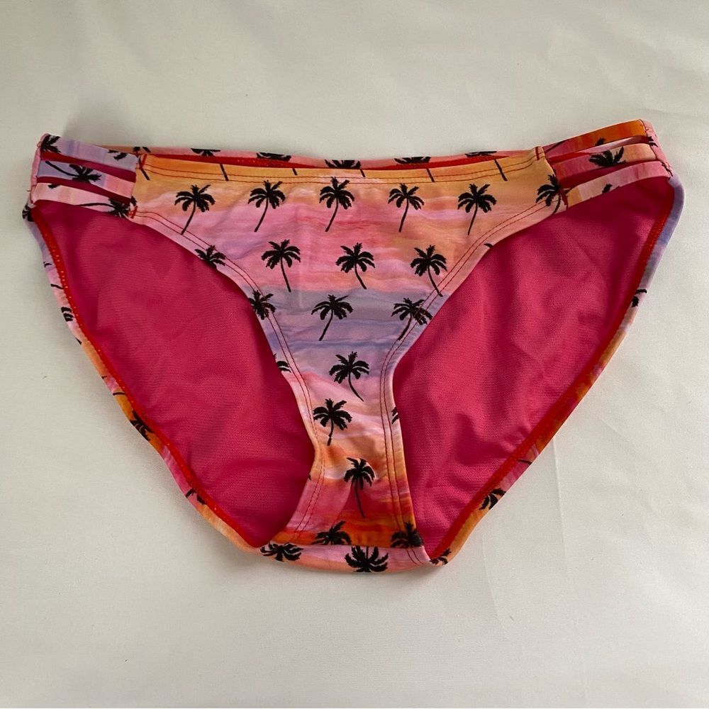 Cyn & Luca Women’s Palm Tree Print Strappy Cut Out Sides High Leg Bikini Bottom